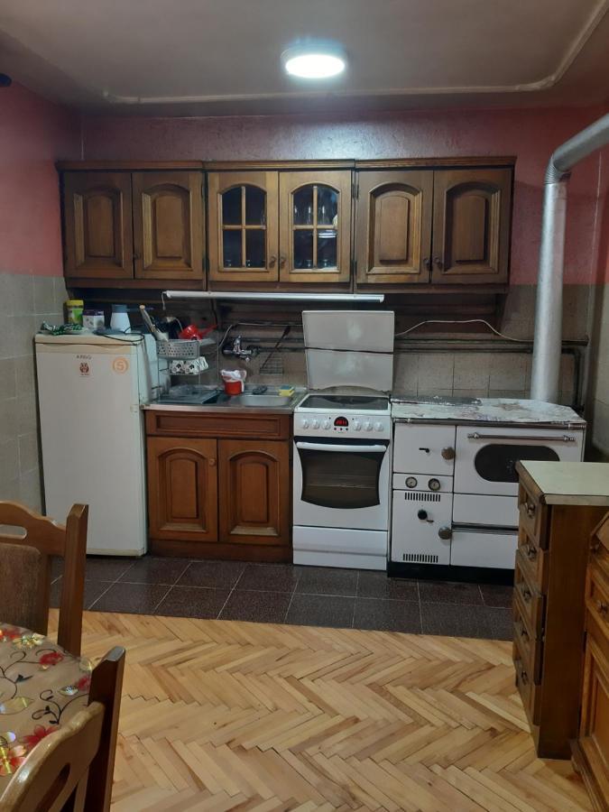 Vila Mir Πίροτ Εξωτερικό φωτογραφία
